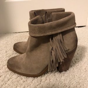 Jessica Simpson booties with fringe size 6.5 New
